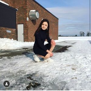 Meet your Posher, Jade